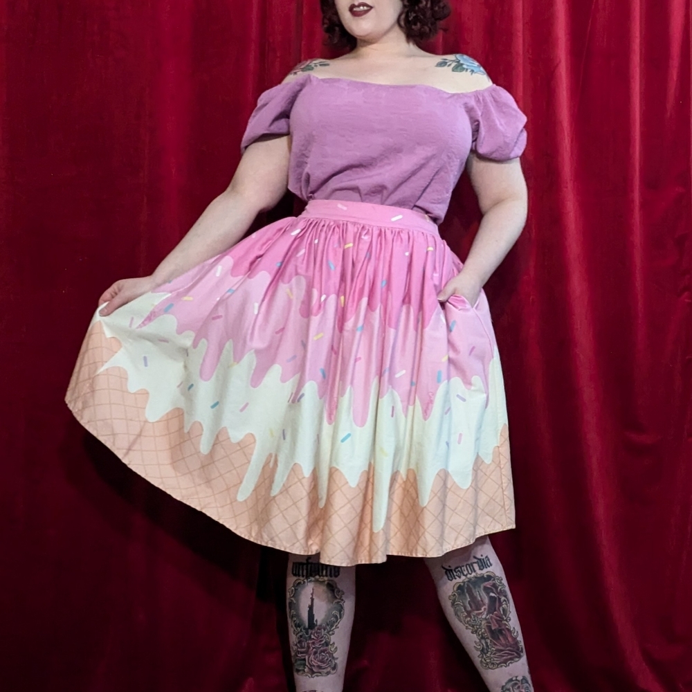 Collectif Jasmine ice cream and sprinkles swing skirt - M
